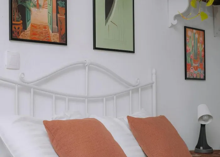 Mayelia Cozy House In The Medieval Town *